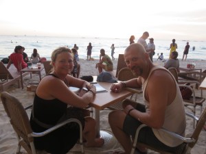 Romantic dinner. (But look, once again a "photographer" manages to cut off our feet)