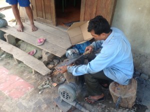 Rubbing and polishing to creat the edge